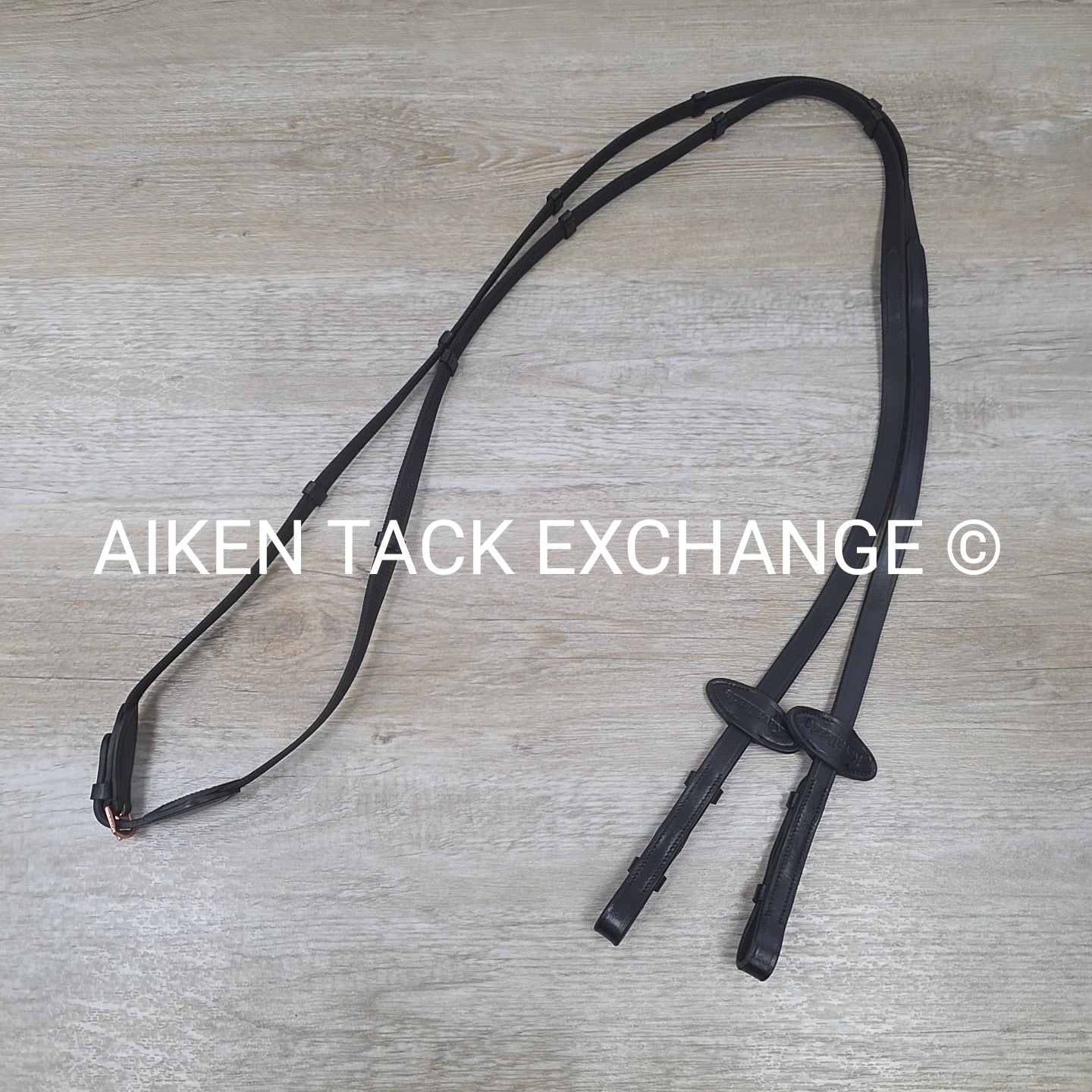 Kavalkade Rubberized Grip Slim Reins with Hand Stops, Black & Rose Gold, 56"