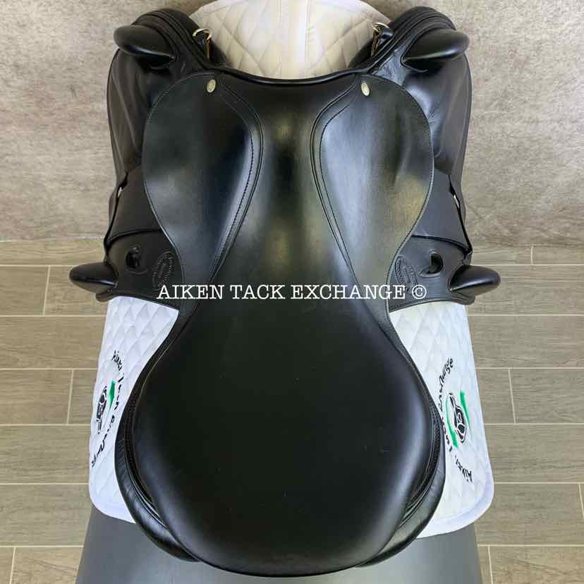 2011 Devoucoux Ioldy Monoflap Jump Saddle, 18.5" Seat, 2AA Flap, Medium Wide Tree, Foam Panels