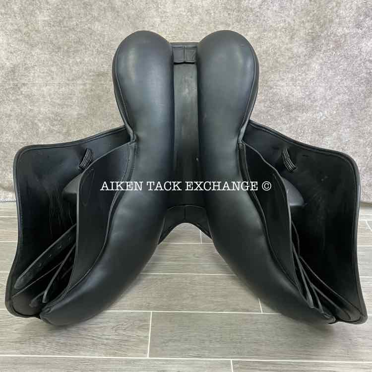 2018 Barclay & Co. by Ideal Pro-Shock Close Contact Jump Saddle, 19" Seat, Wide Tree, Wool Flocked Panels