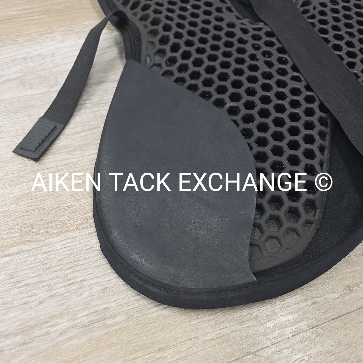 Acavallo Ortho-Coccyx Seat Saver Dressage Saddle Pad, Black