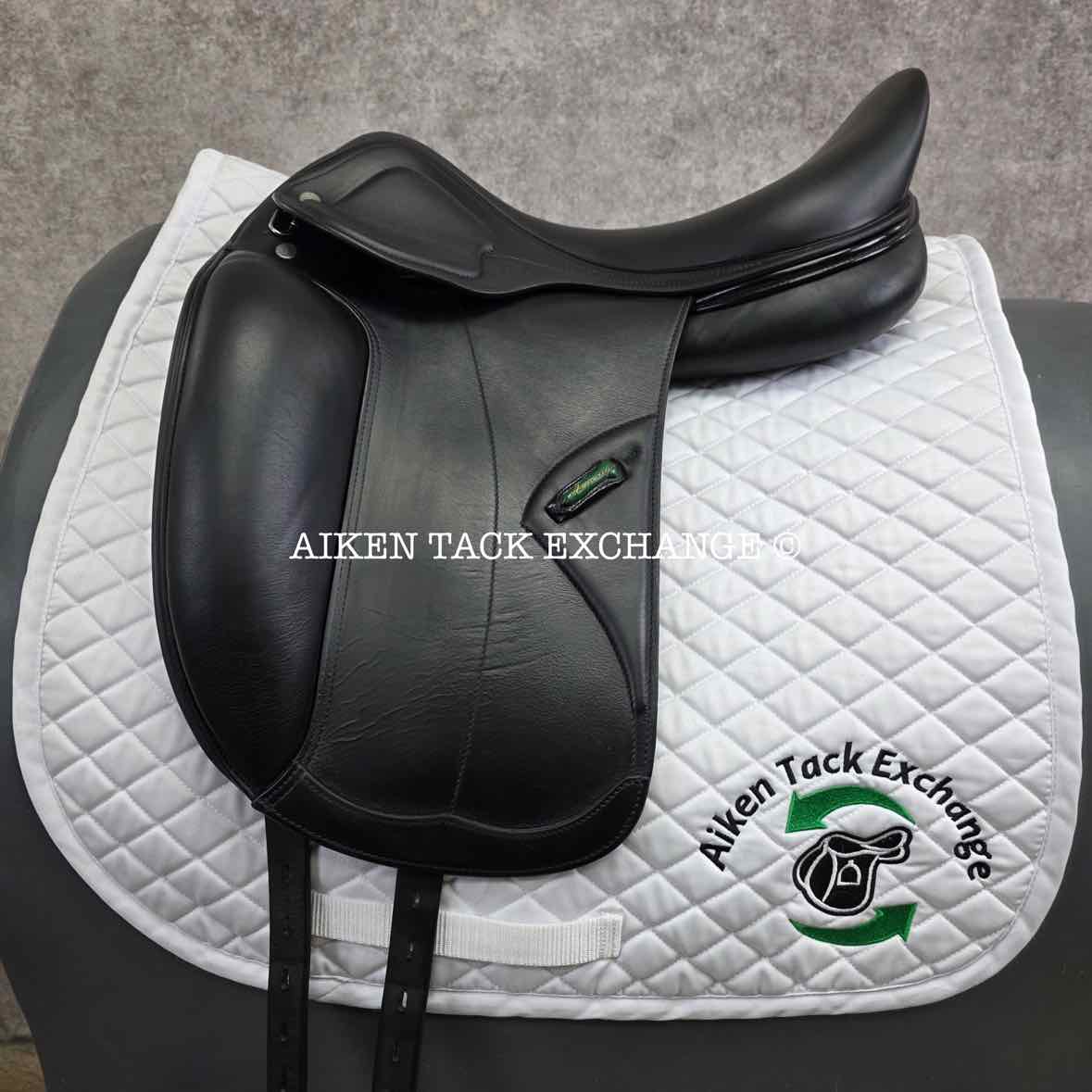 2023 Amerigo Pasubio Pinerolo Dressage Saddle, 18" Seat, Medium Tree, Wool Flocked Panels