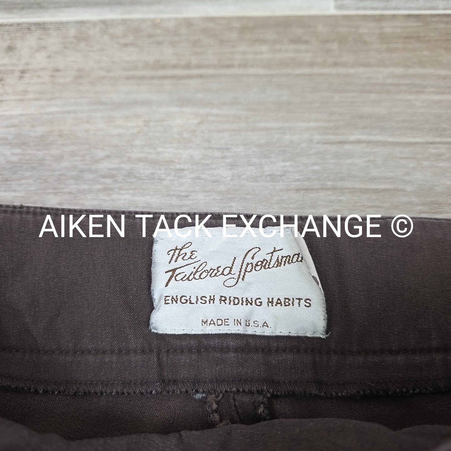 Tailored Sportsman Trophy Hunter Knee Patch Breeches, Size 28 R
