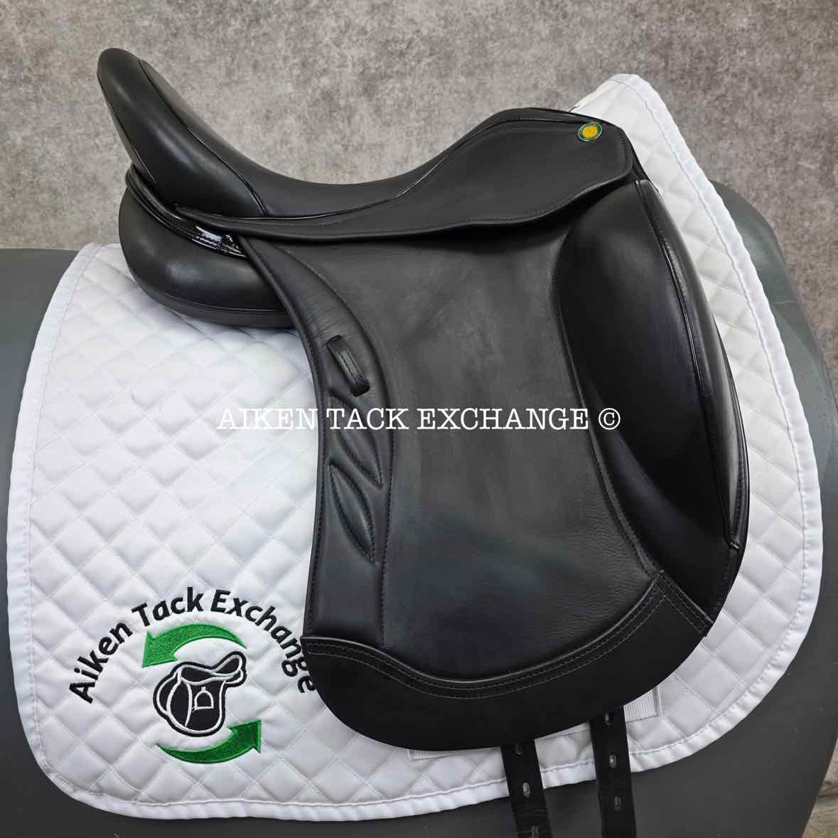 2022 JC Performance Line P2 Monoflap Dressage Saddle, 17.5" Seat, 34 Tree - MW, Wool Flocked Pony Panels