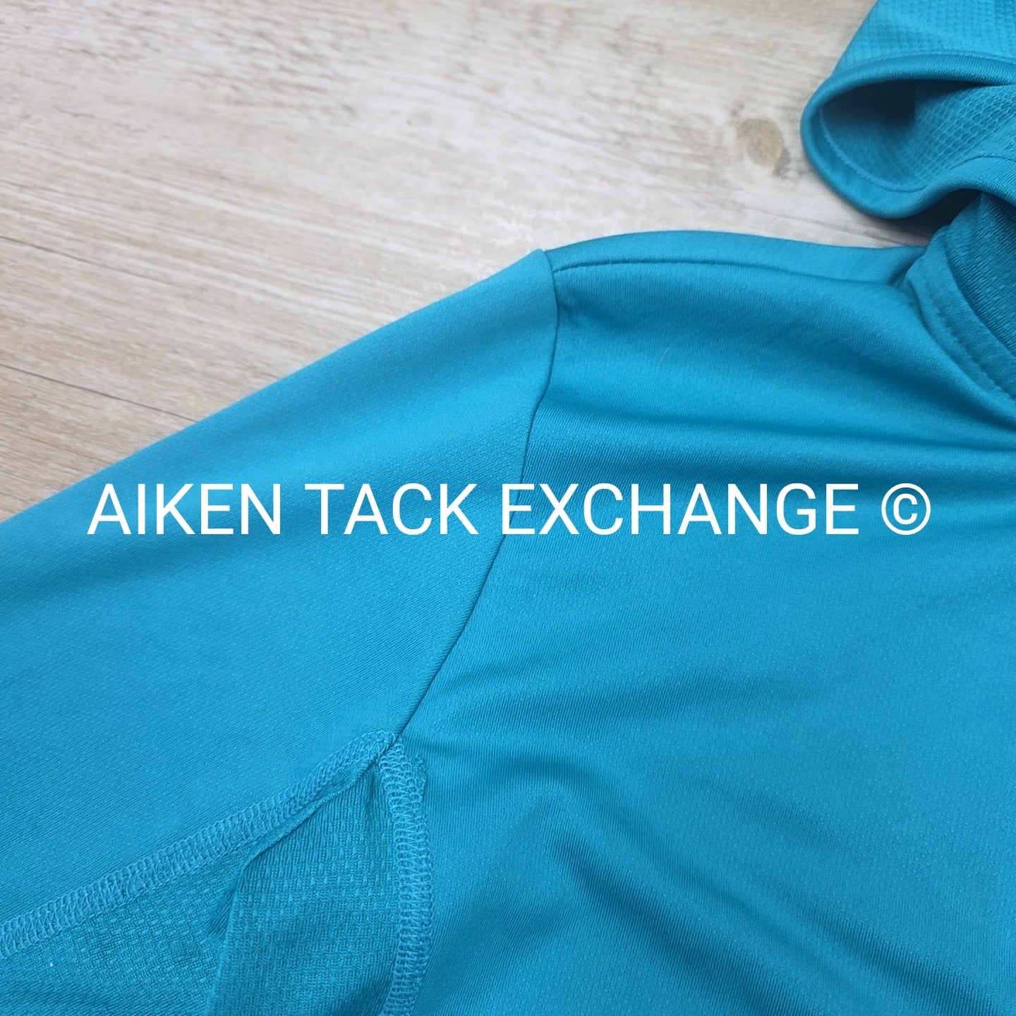 BARGAIN BUNDLE: 2 HUK Long Sleeve Tops, Size XSmall