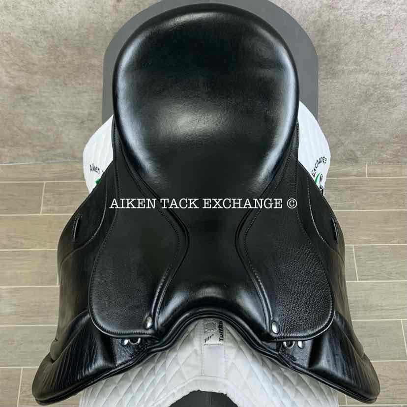 Sella Soleil Passagio Dressage Saddle, 17" Seat, Wide/Extra Wide Tree, Wool