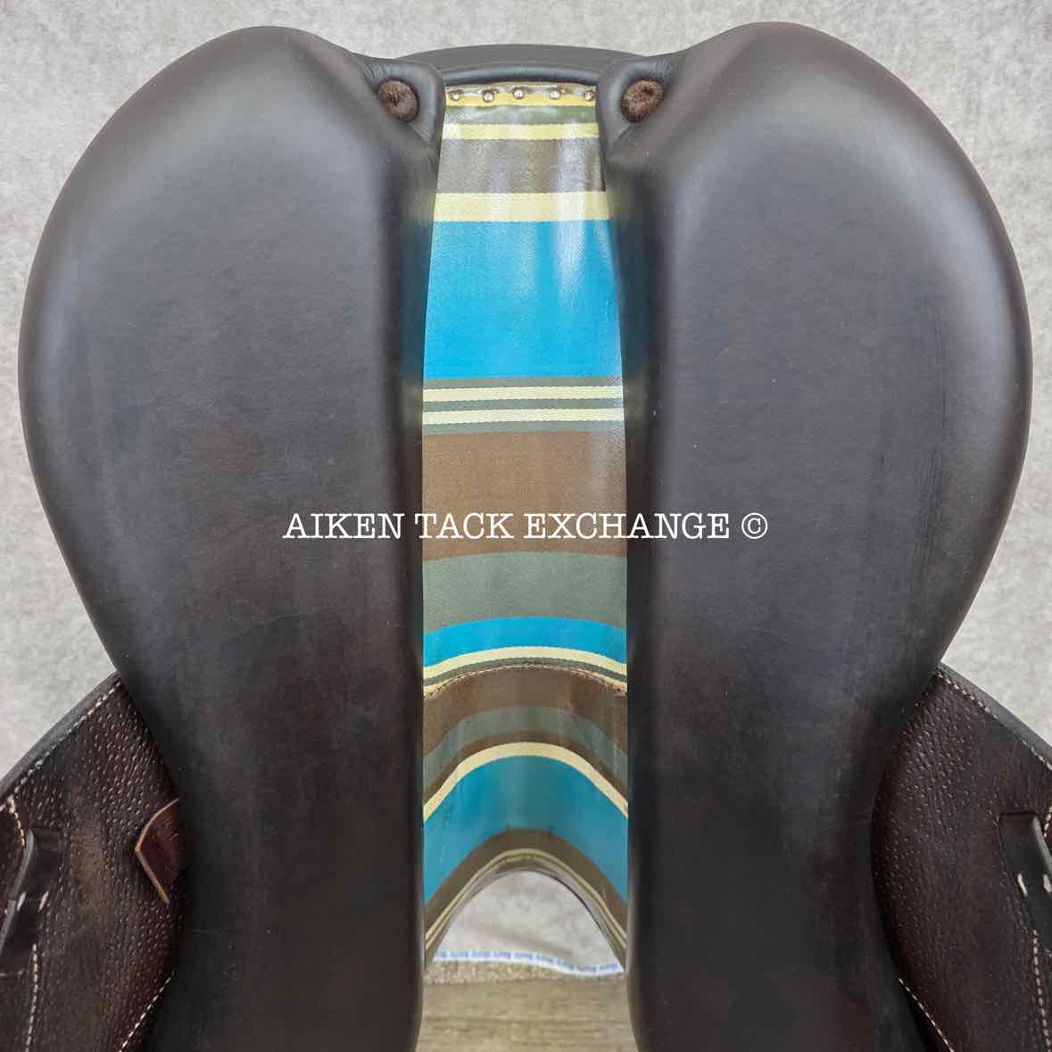 2018 Voltaire Lexington Monoflap Jump Saddle, 17" Seat, 0A Flap, Medium Wide Tree, PRO Panels, Full Buffalo Leather