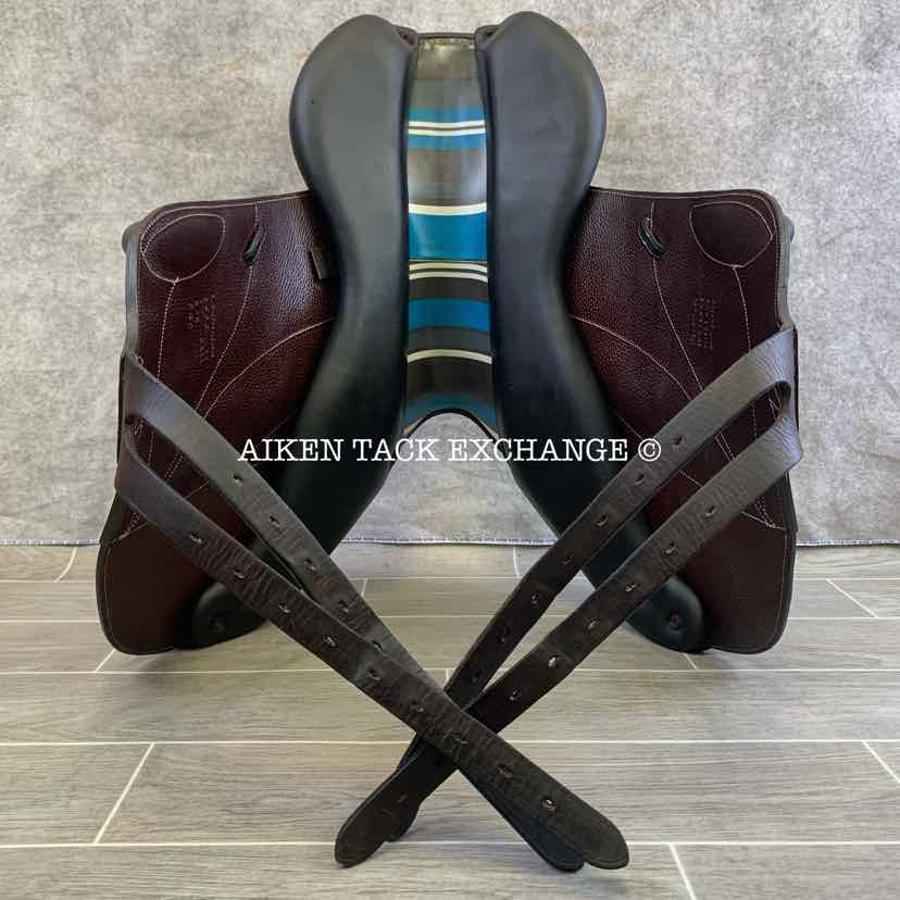 2021 Voltaire Lexington Monoflap Jump Saddle, 17" Seat, 3AAA Flap