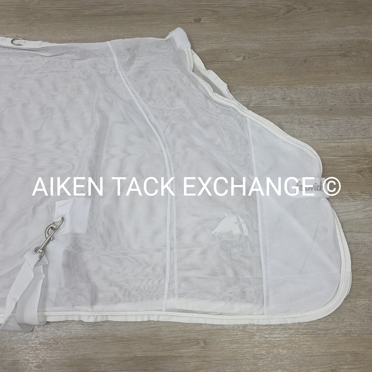 Fenwick Equestrian BodyGuard Mesh Cooler, White (has some marks) 62"
