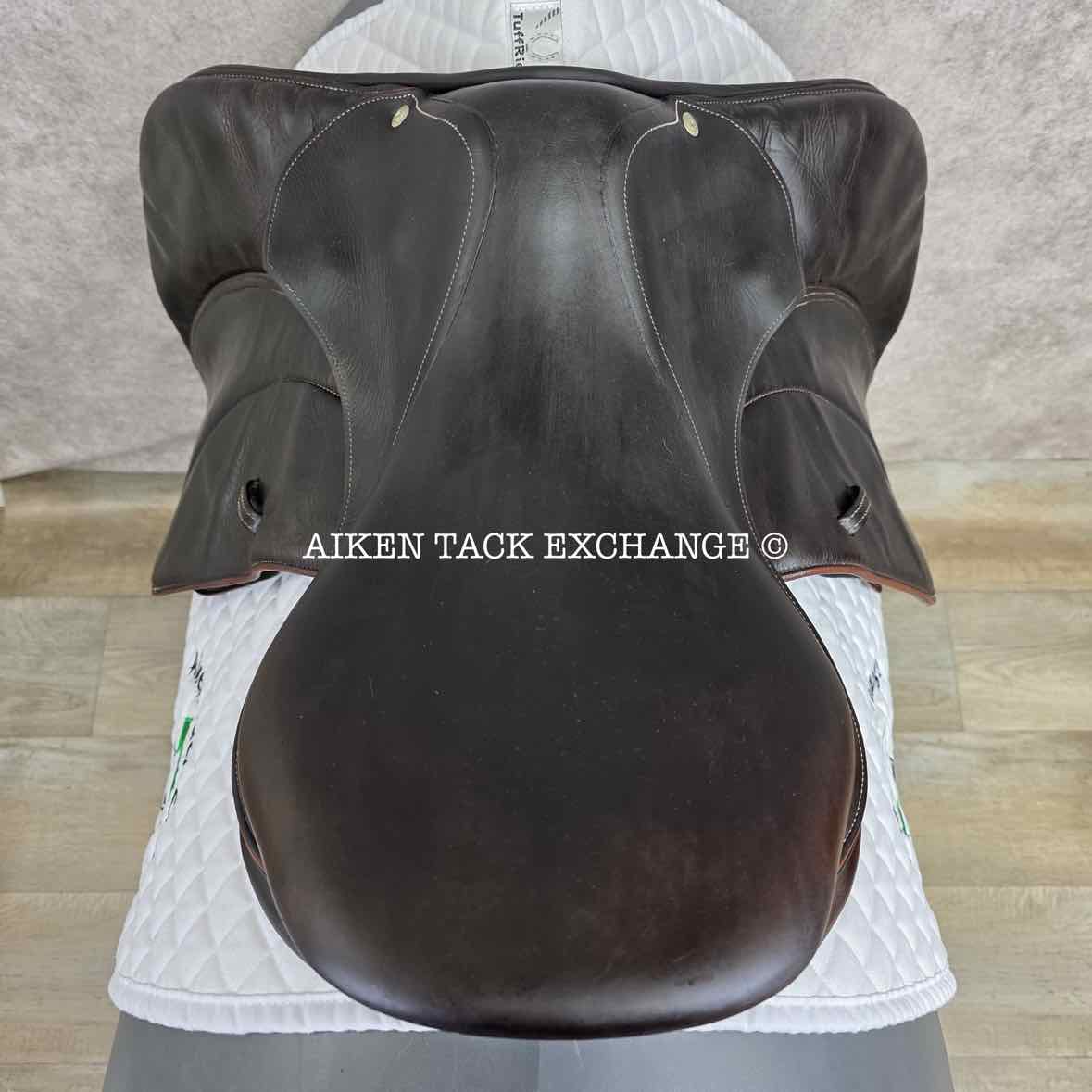2011 Voltaire Palm Beach Close Contact Jump Saddle, 17.5" Seat, 2A Flap, Medium Wide Tree, PRO Panels, Full Buffalo Leather
