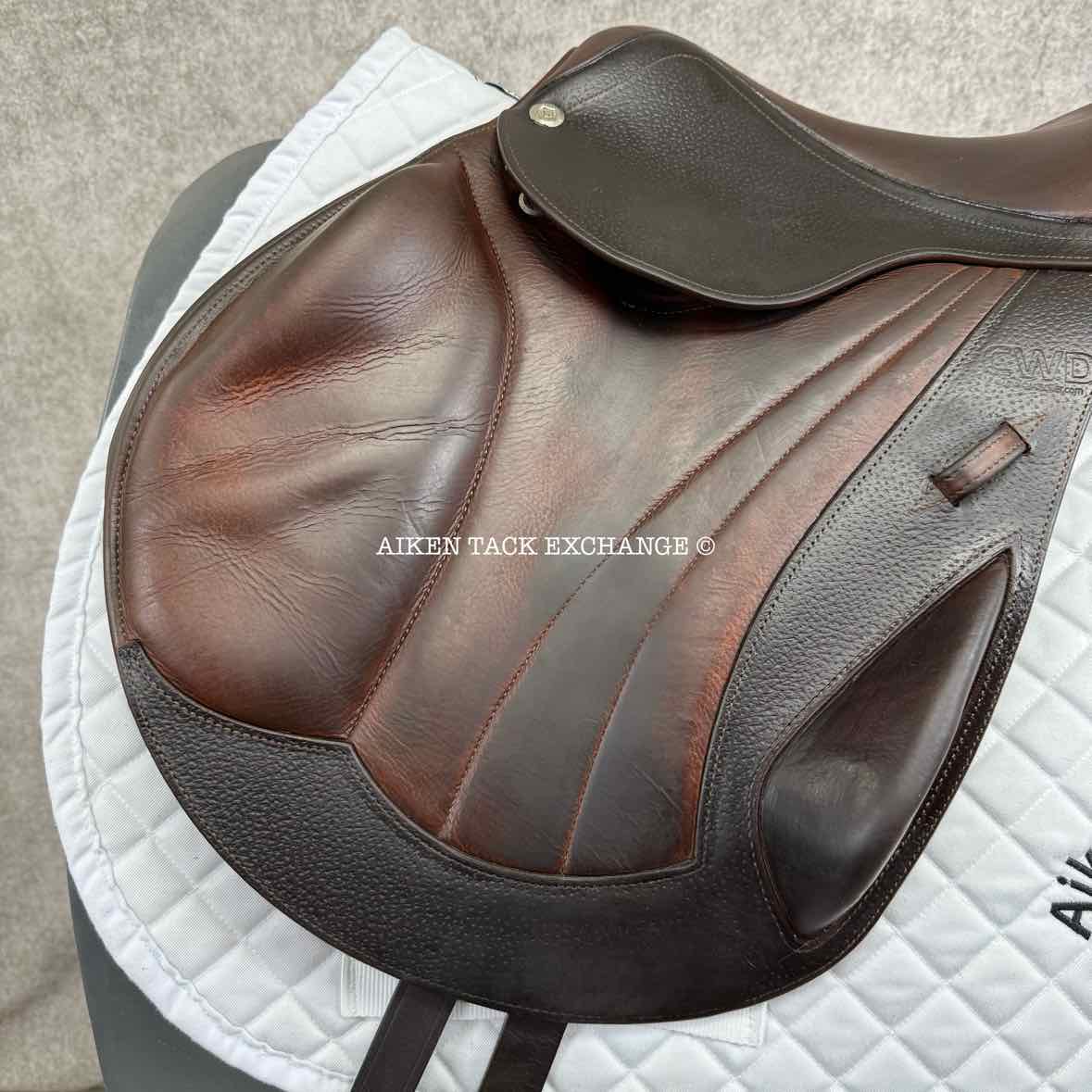 2018 CWD SE04 Monoflap Jump Saddle, 17" Seat, 2A Flap, Medium Tree, Foam Panels