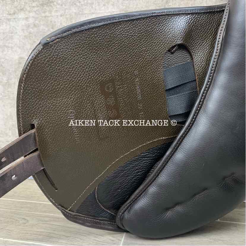 2021 Stubben Zaria Optimum Monoflap Jump Saddle, 17.5" Seat with Biomex, Short Flap, 27 cm Tree - Narrow, Wool Flocked Panels