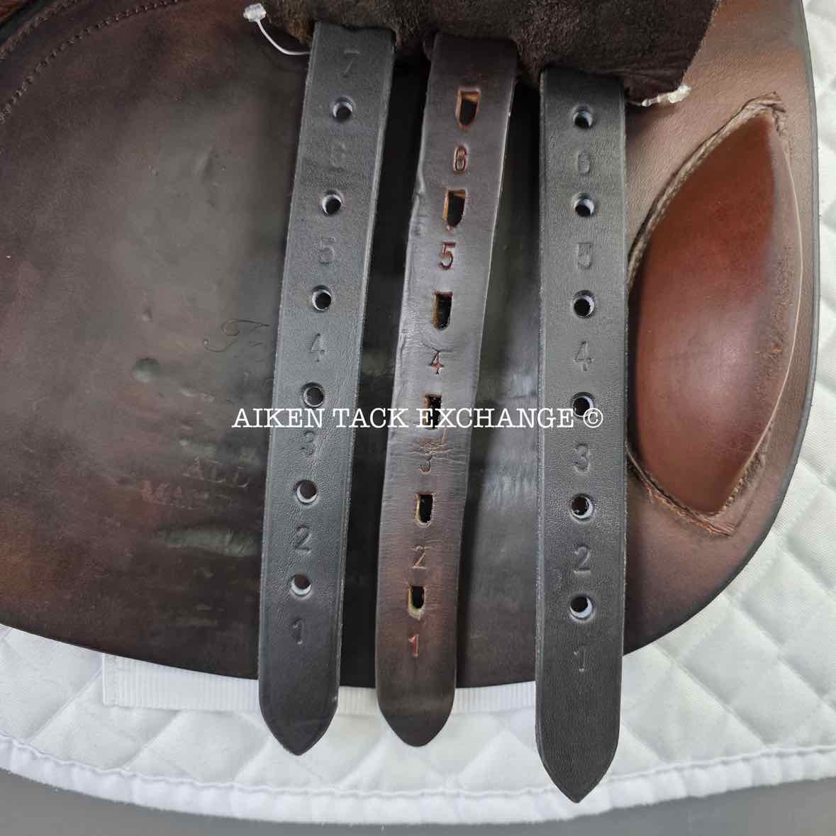 2008 County Innovation Jump Saddle, 17.5" Seat, Medium Wide Tree, Wool Flocked Panels