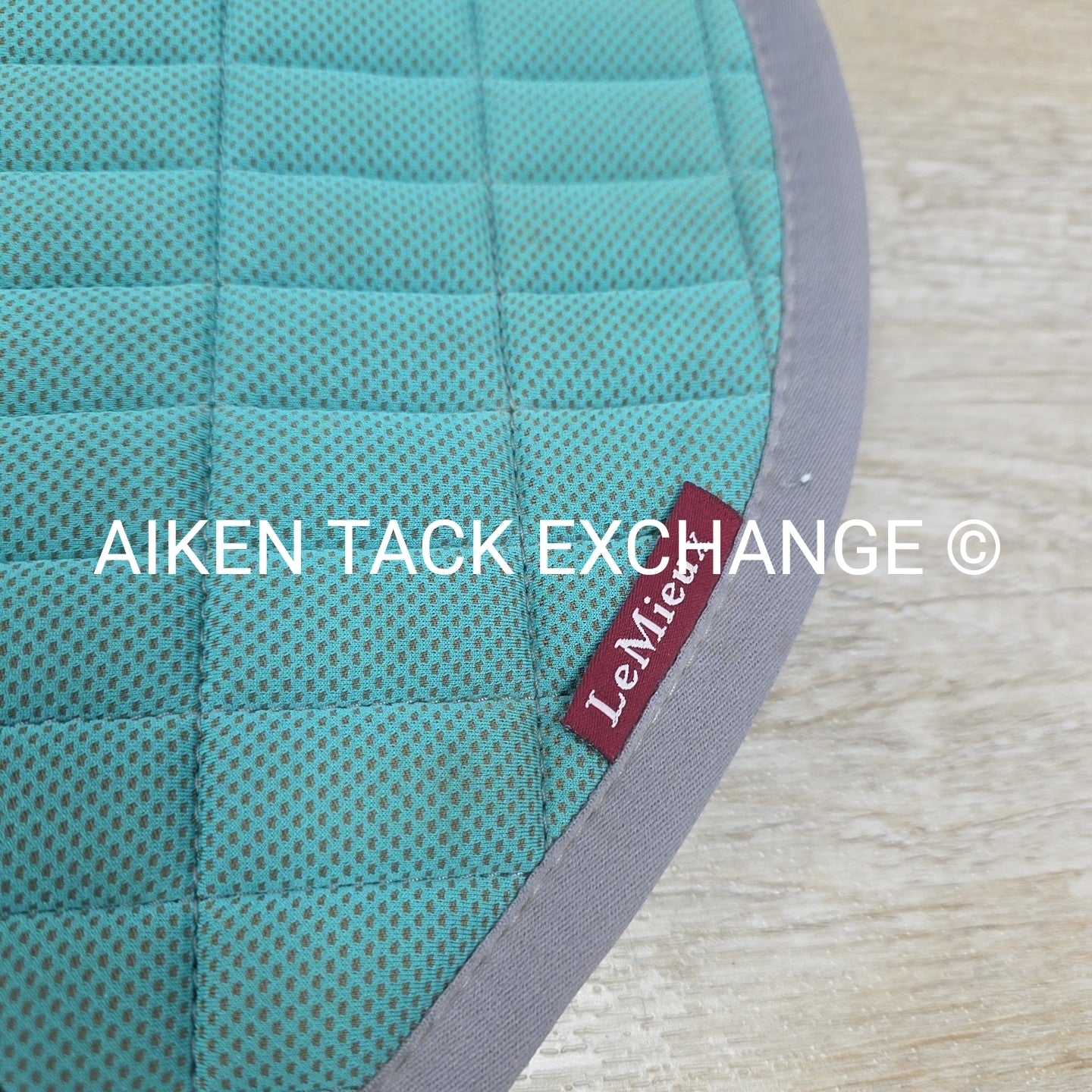 LeMieux Close Contact Square Jump Saddle Pad, Large