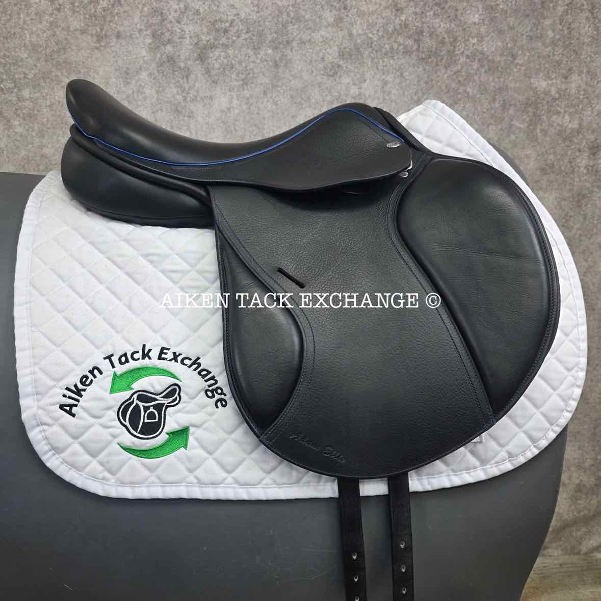 **SOLD** Adam Ellis Jump Saddle, 17" Seat, Medium Wide Tree, Wool Flocked Panels