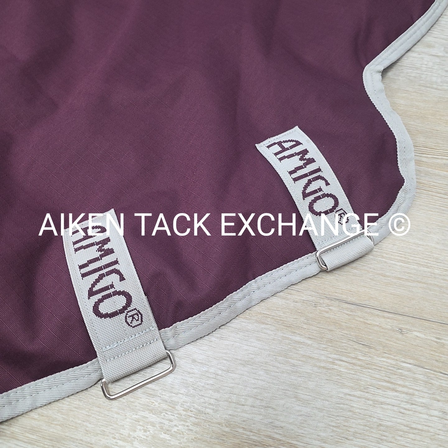 Amigo Hero Ripstop Plus 200g Medium Turnout Blanket with Neck Cover 72"
