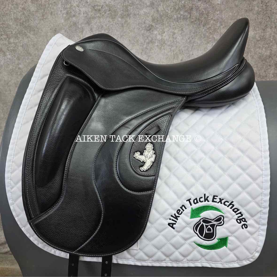 2020 Fairfax World Class Monoflap Dressage Saddle, 18" Seat, Adjustable Tree - Changeable Gullet, Wool Flocked Panels