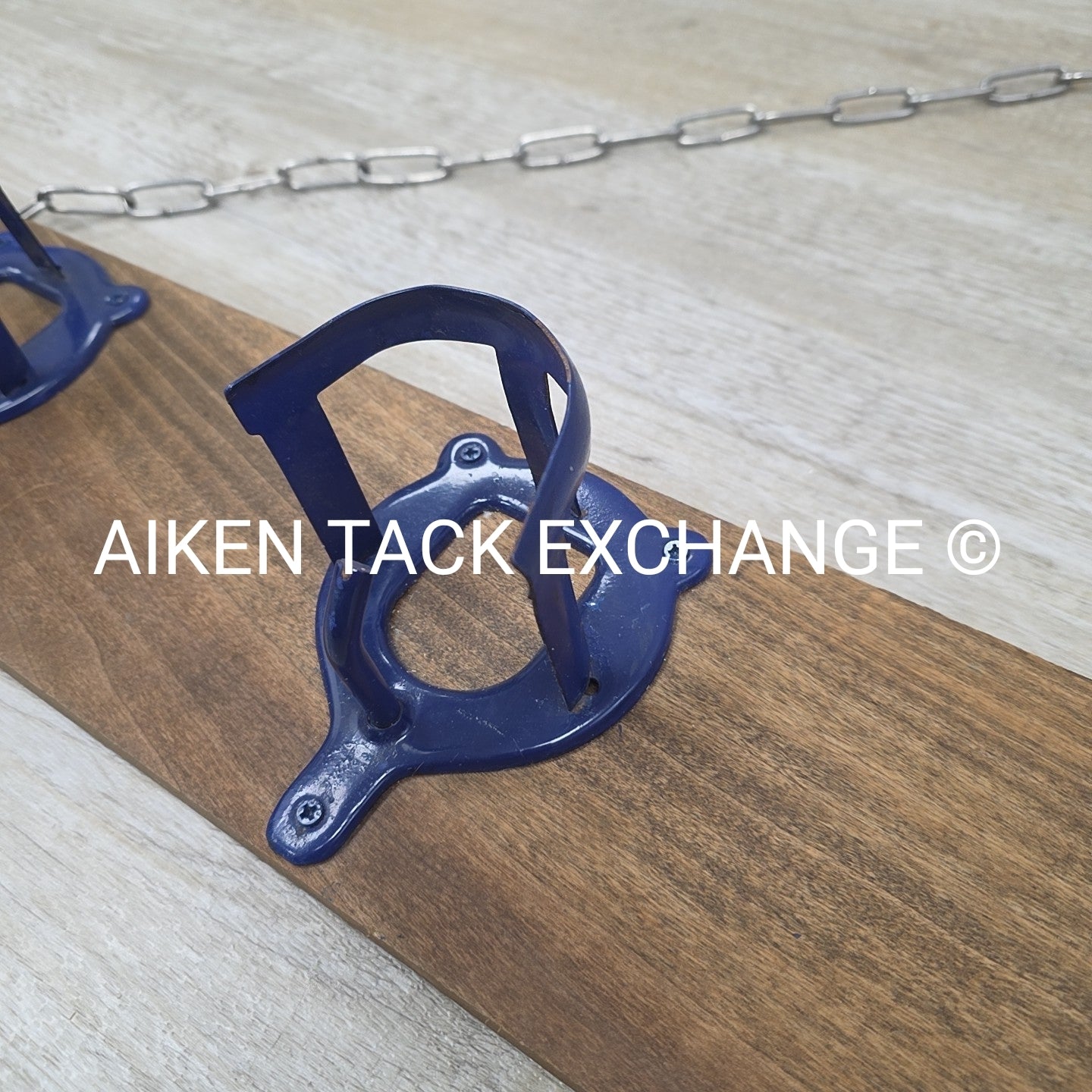 4-Hook Bridle Rack Mounted on Wood with Chain for Hanging