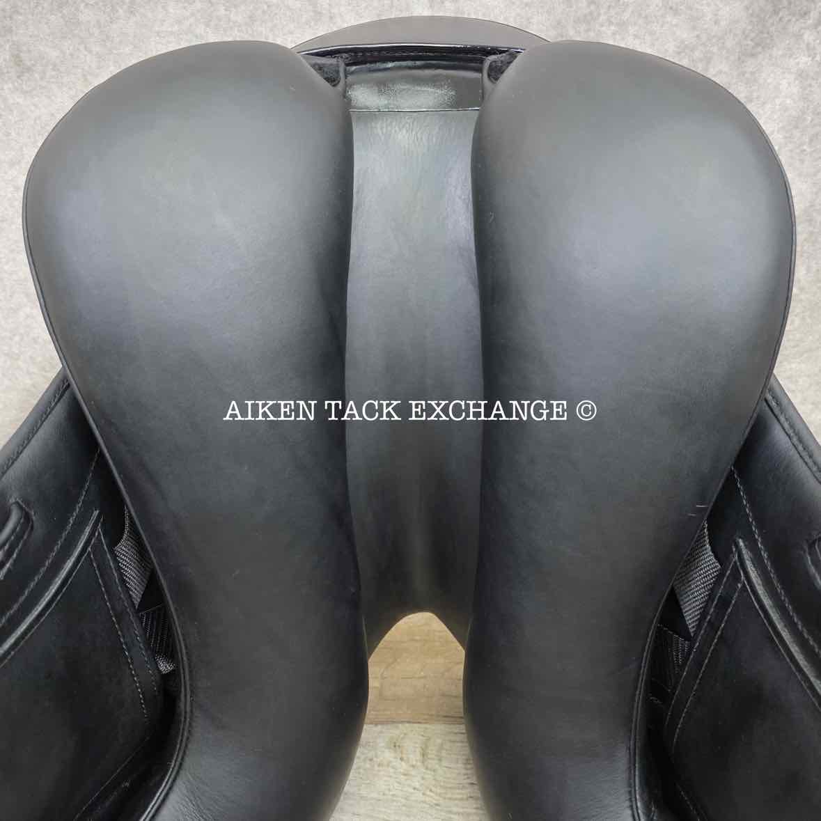 2022 JC Performance Line P2 Monoflap Dressage Saddle, 17.5" Seat, 34 Tree - MW, Wool Flocked Pony Panels