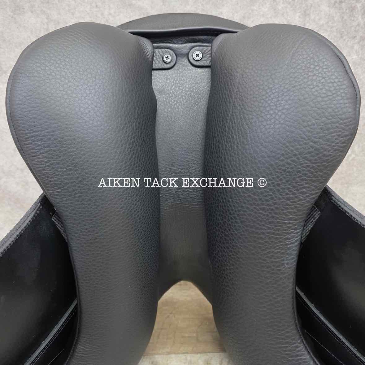 2025 Custom Saddlery Wolfgang Constanze 2 Monoflap Dressage Saddle, 17.5" Seat, Adjustable Tree, Wool Flocked Panels