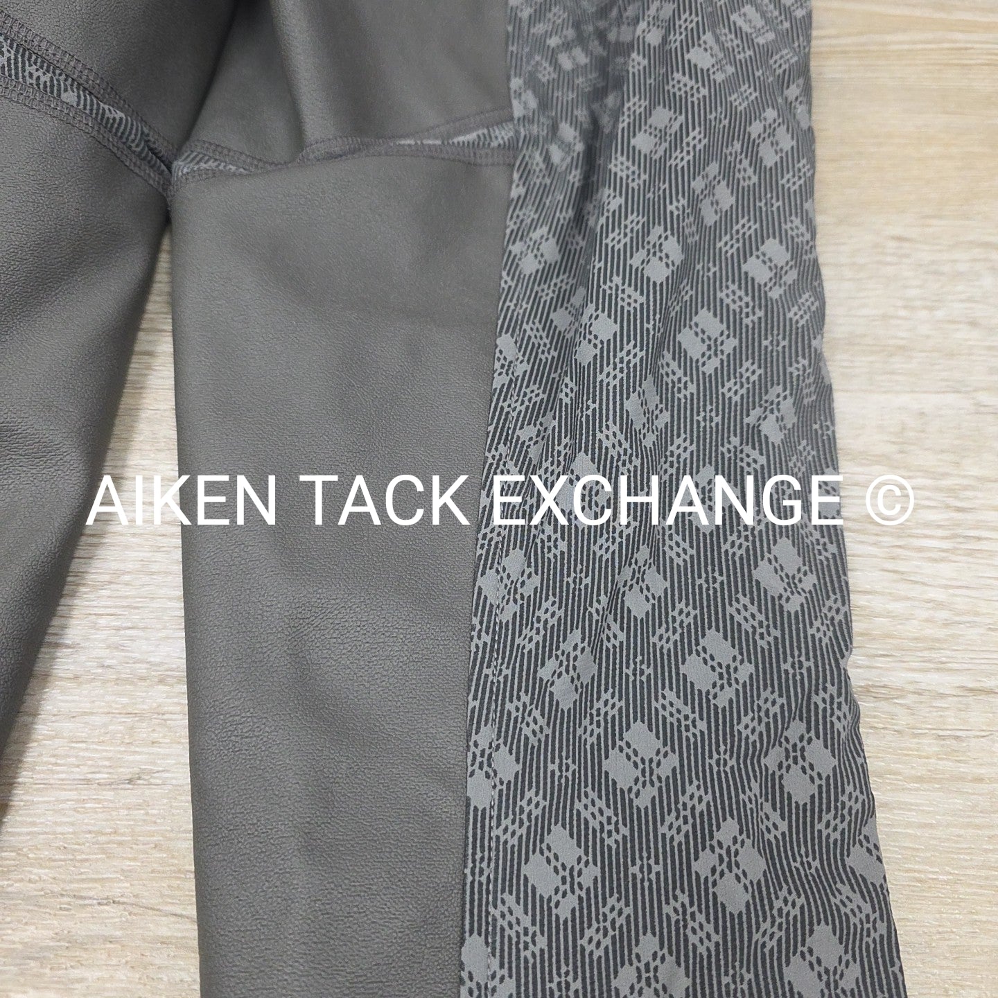 Kerrits Crossover Full Seat Breeches, Size Medium