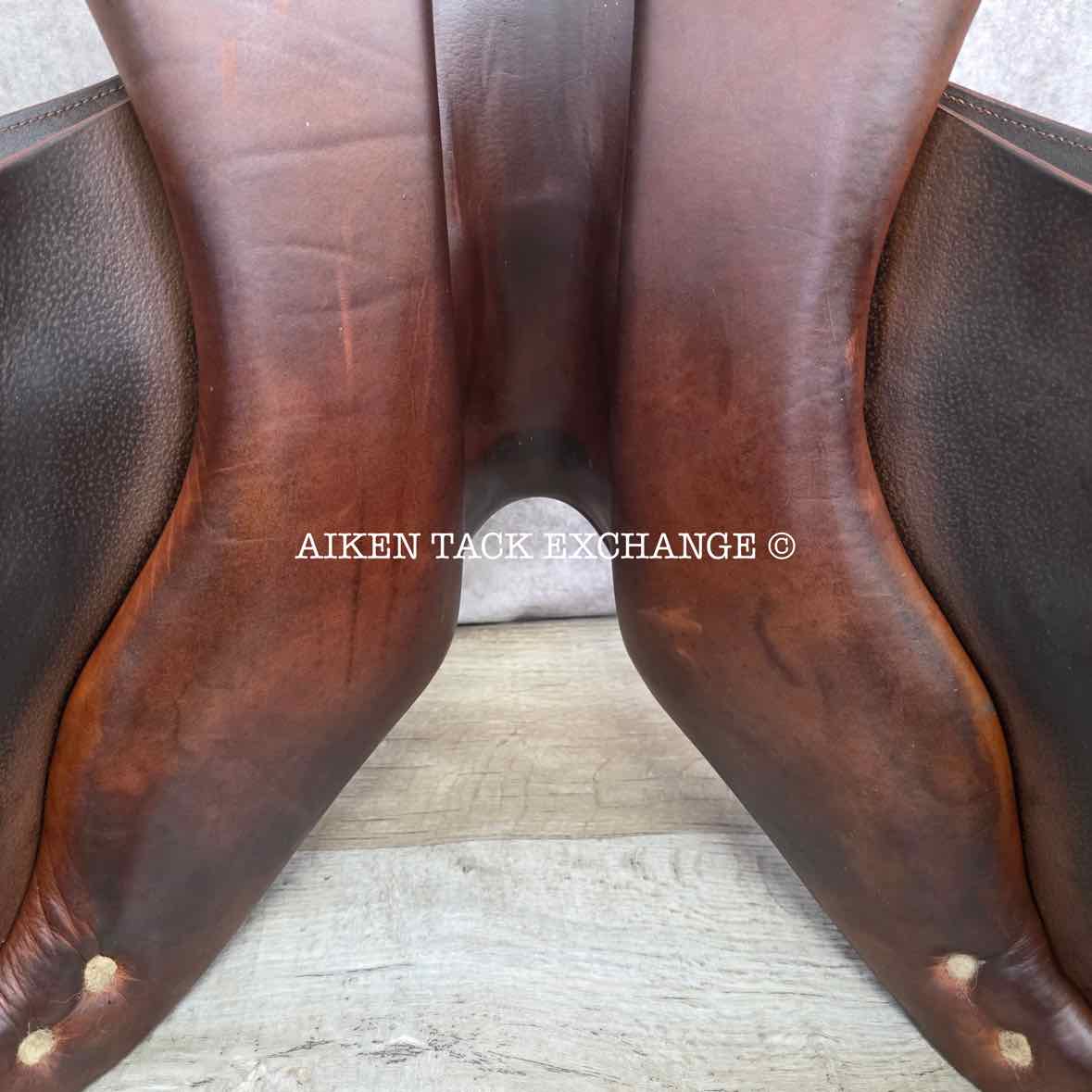2015 Meyer Act 1 Close Contact Jump Saddle, 17.5" Seat, Medium Tree, Foam Panels