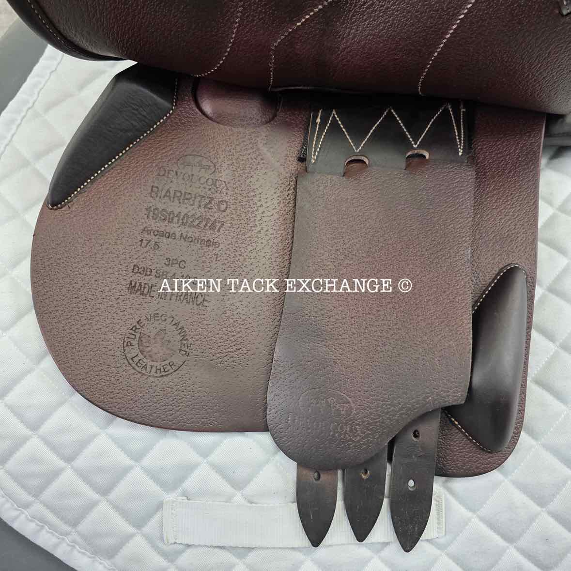 2019 Devoucoux Biarritz O Close Contact Jump Saddle, 17.5" Seat, 1 Flap, Medium Tree, Foam Panels, Full Buffalo Leather