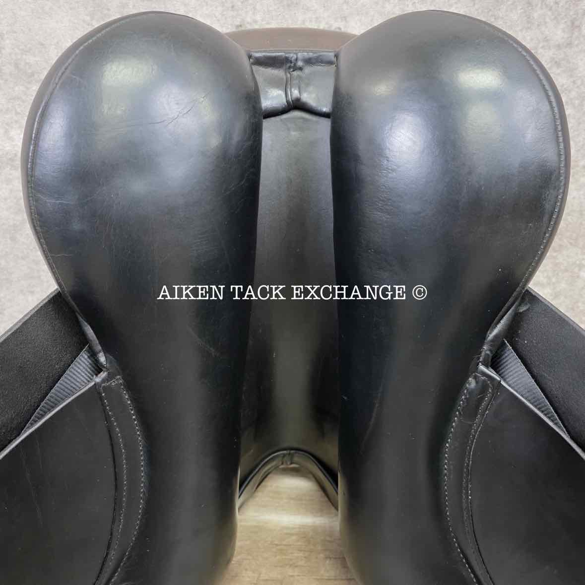 2009 Custom Saddlery Signature Wolfgang Solo Dressage Saddle, 17" Seat, Adjustable Tree, Wool Flocked Panels