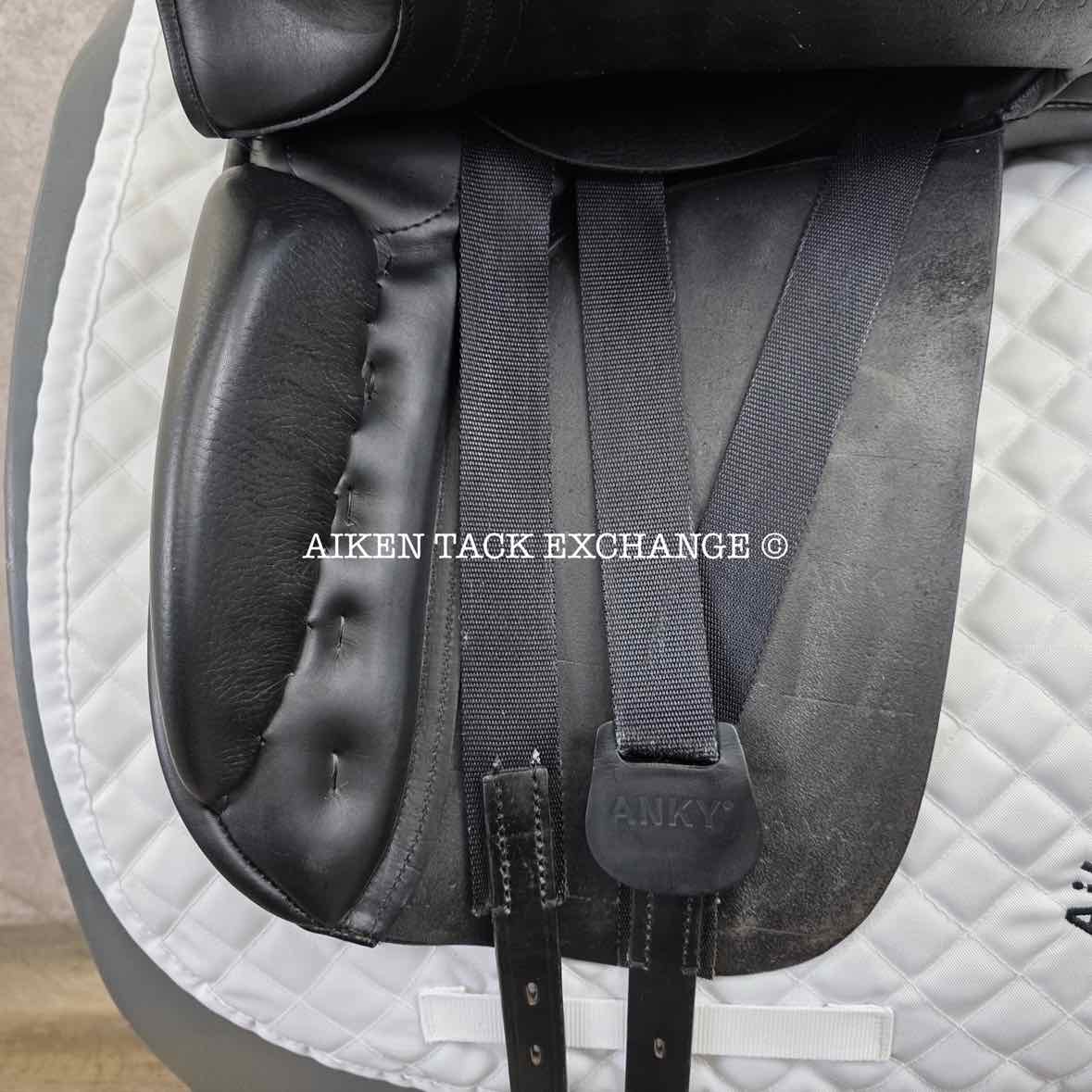 Anky Salinero Dressage Saddle, 18" Seat, Adjustable Tree - Changeable Gullet, Wool Flocked Panels