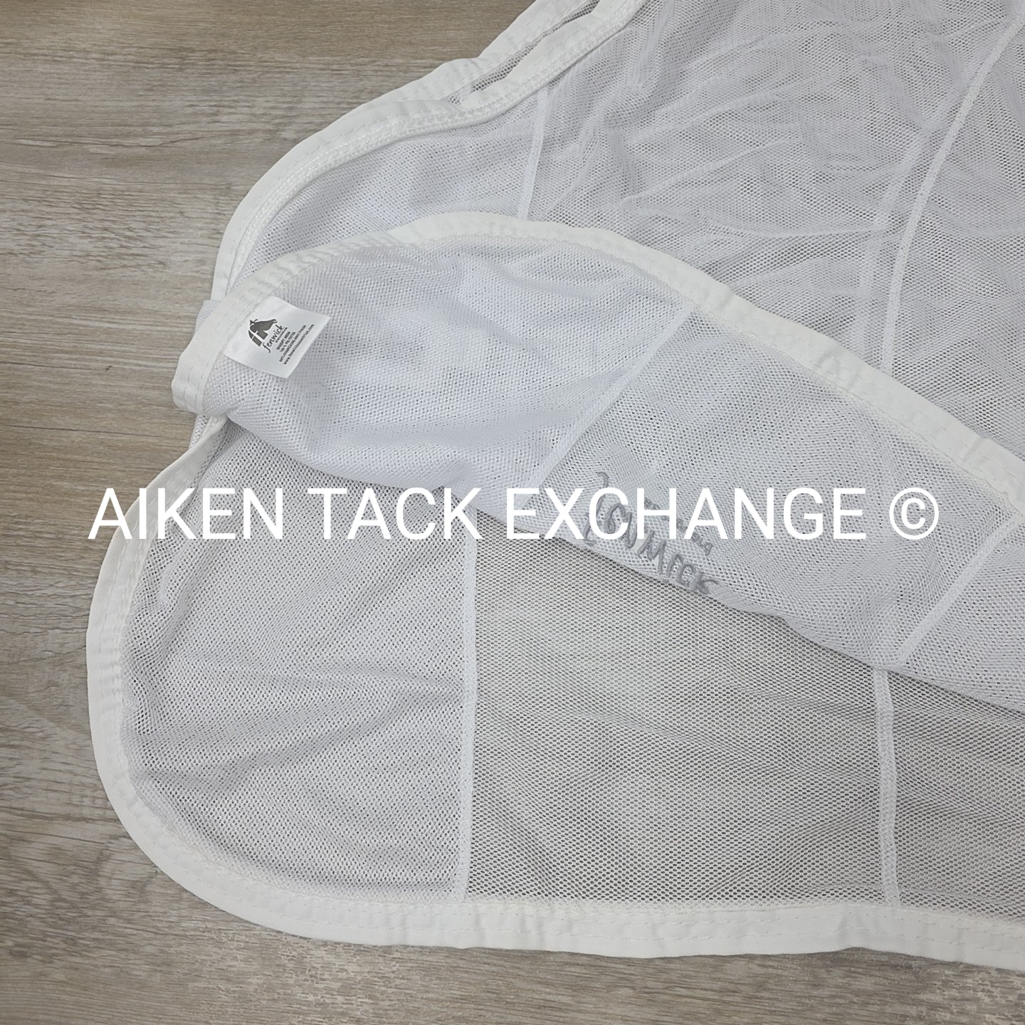 Fenwick Equestrian BodyGuard Mesh Cooler, White (has some marks) 60"