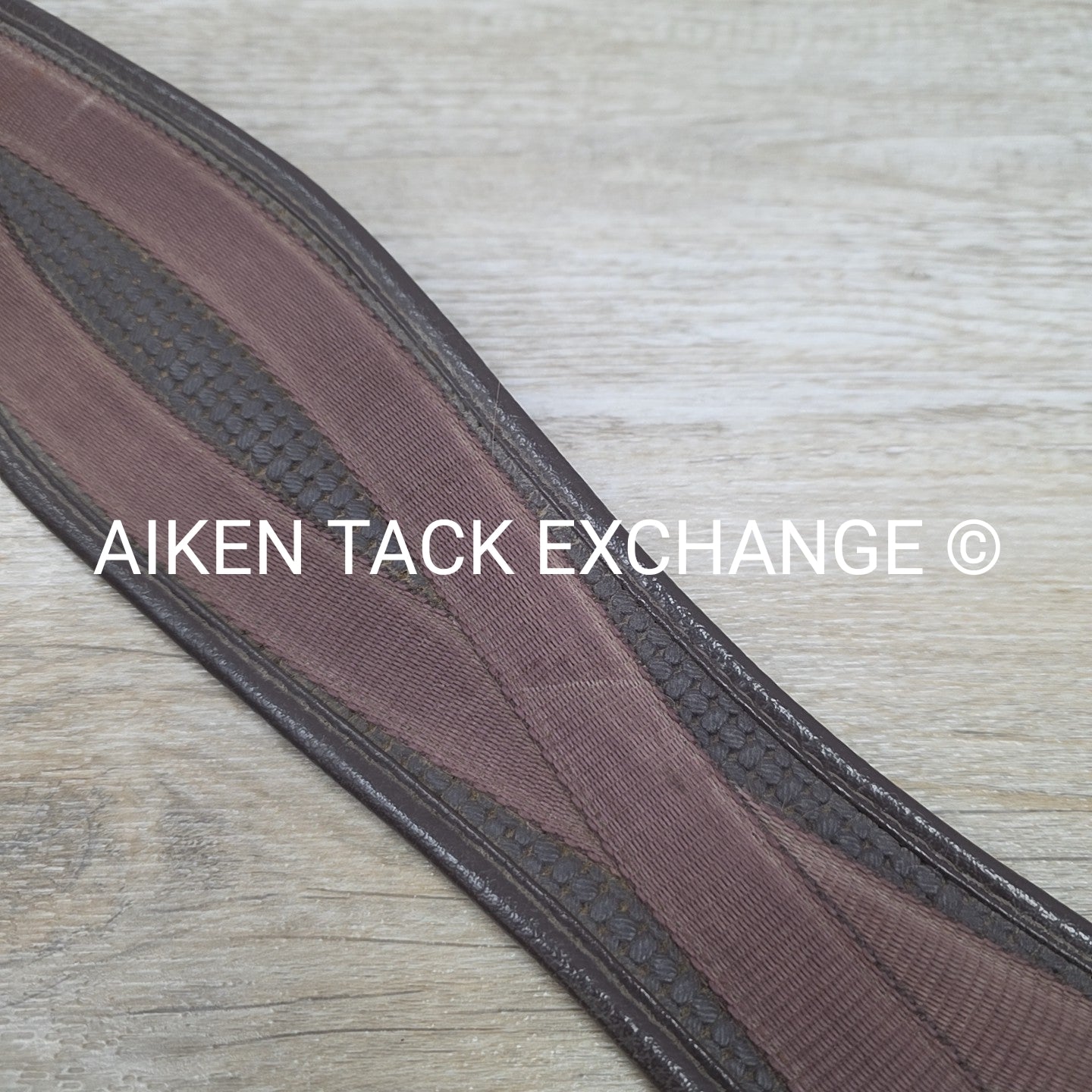 Ovation Chafeless Girth with Single End Elastic, Brown, 52"