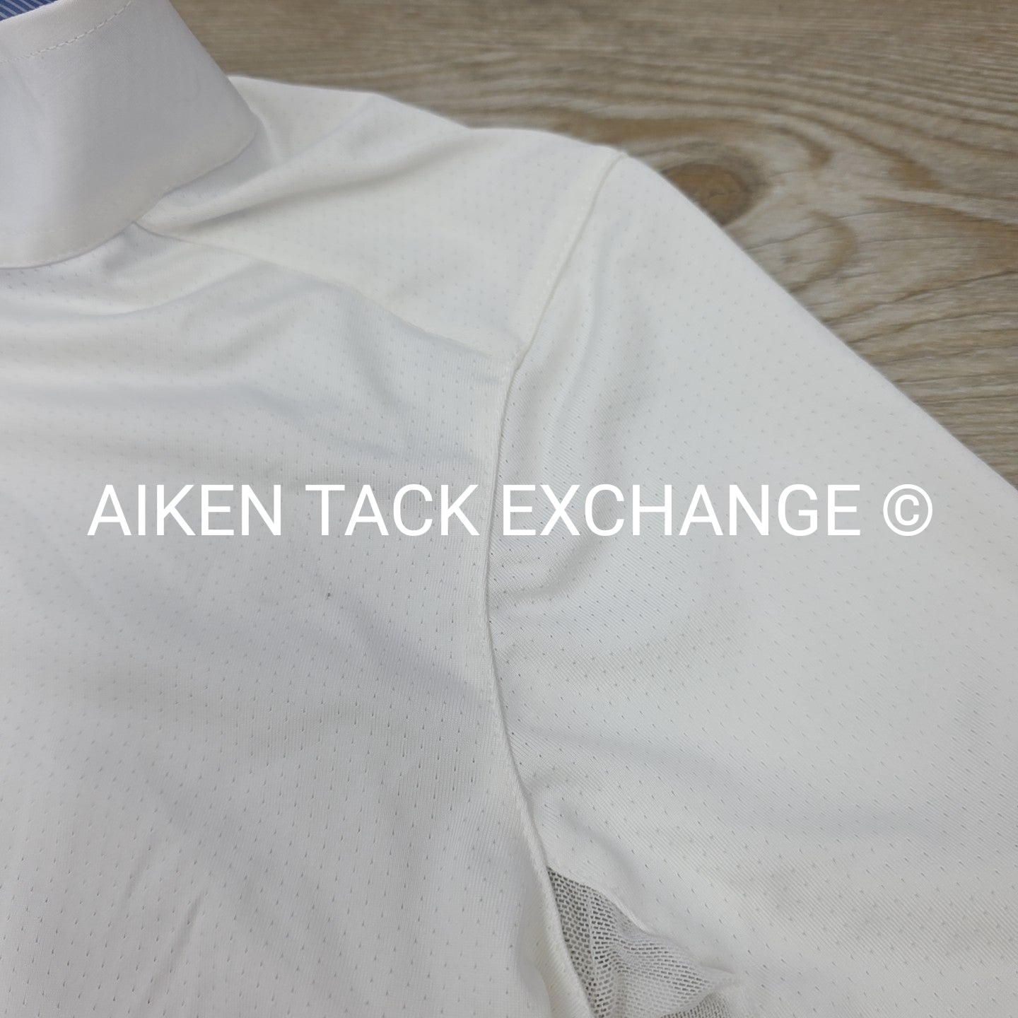 Essex Classics Talent Yarn Long Sleeve Sun Shirt Show Shirt, Size Medium