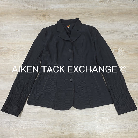 HR Mesh Show Coat, Size 6