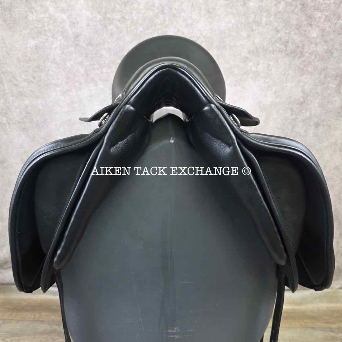 2023 Morgenroth Orpheu Dressage Saddle, 17" Seat, M/MW Tree, Wool Flocked Panels