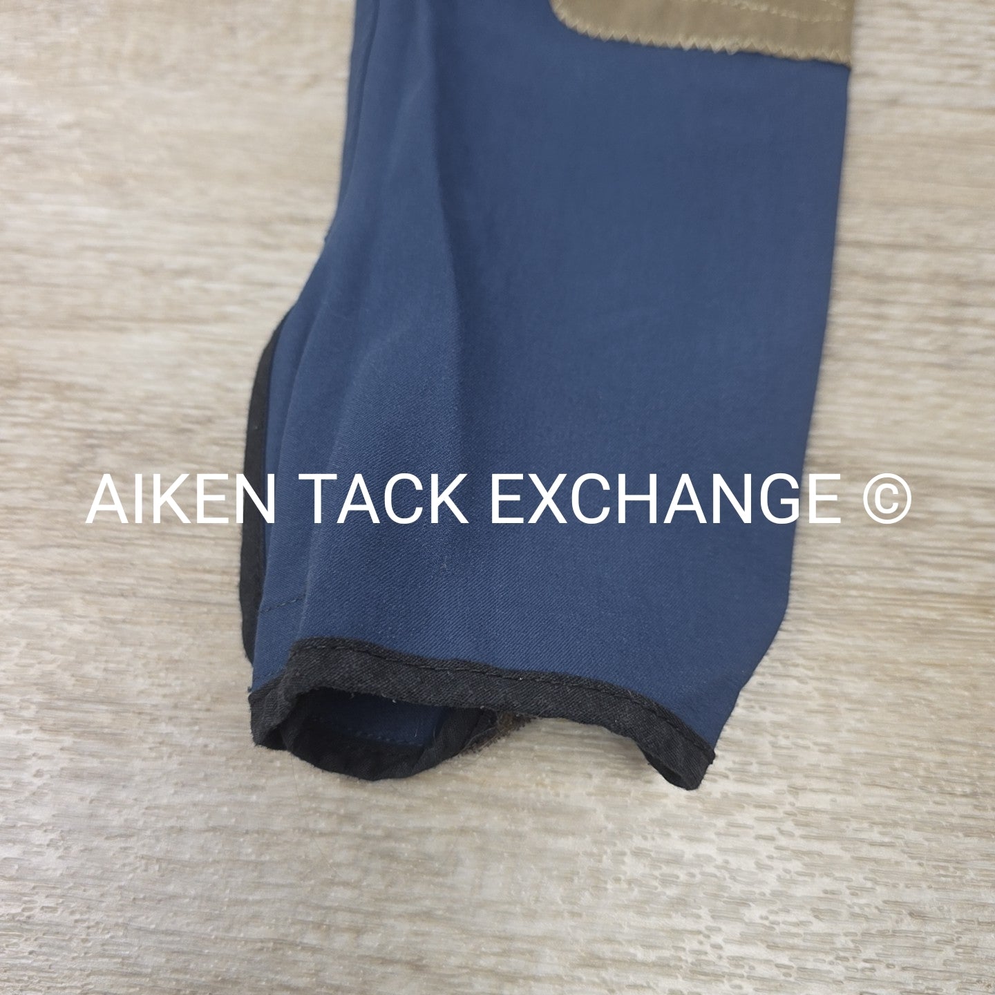 Tailored Sportsman Front Zip Trophy Hunter Knee Patch Breeches, Size 14