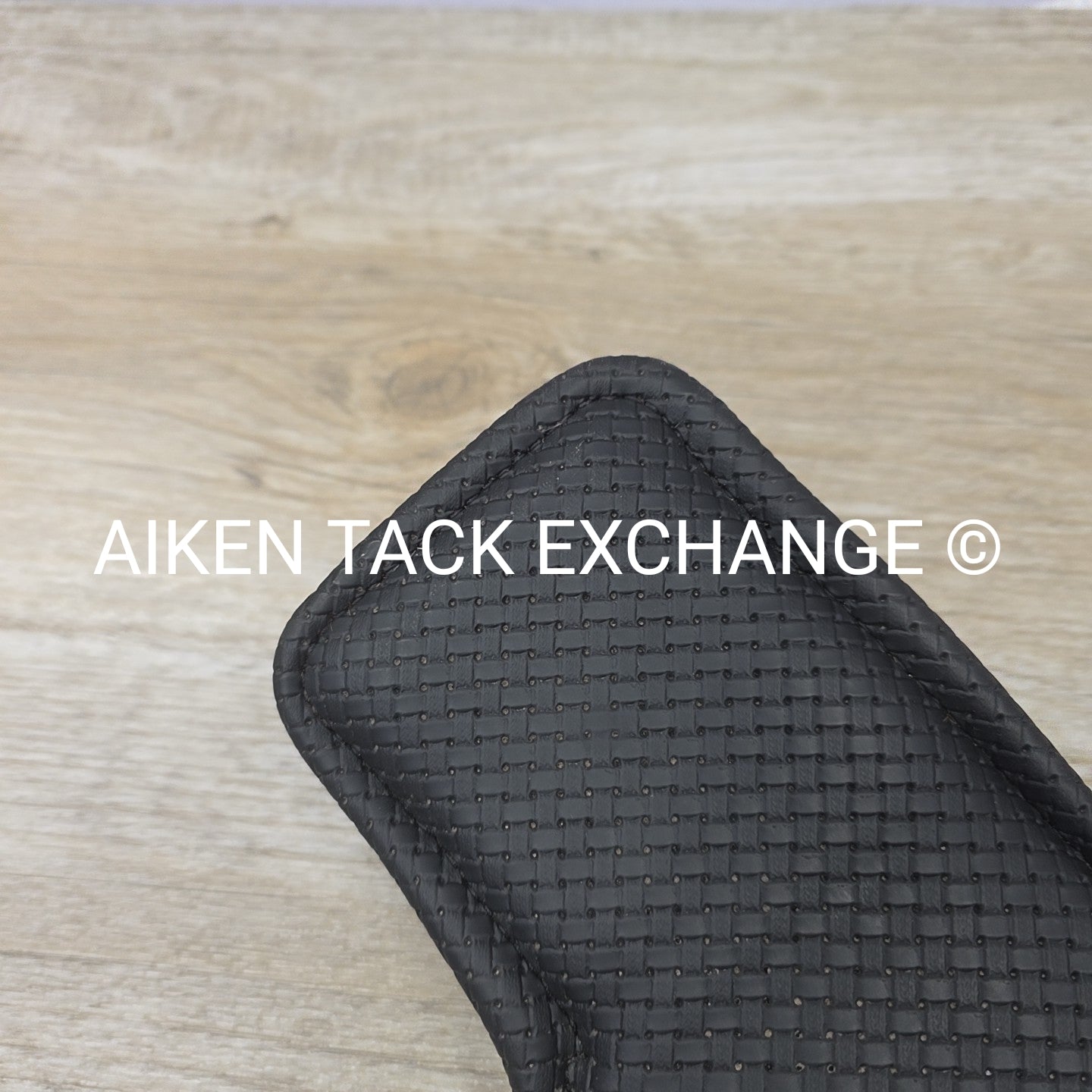 Acavallo Gel & PVC Short Stud Guard Belly Guard Girth, Black, 24"