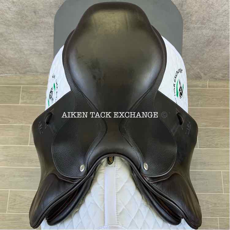 2016 CWD SE01 Close Contact Jump Saddle, 17" Seat, 2L Flap, Medium Tree, Foam Panels