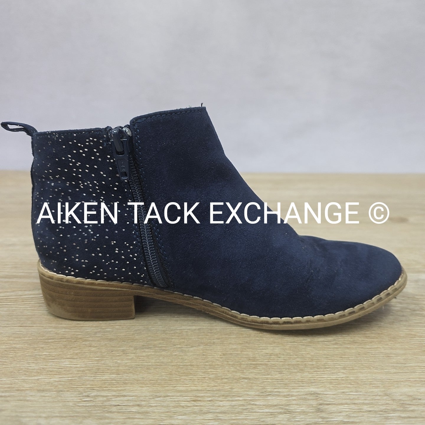 Old Navy Chelsey Boots, Kid's 3