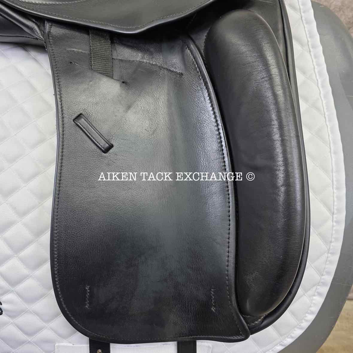 2018 County Perfection "E" Monoflap Dressage Saddle, 17" Seat, Narrow Tree, Wool Flocked Skid Row Panels