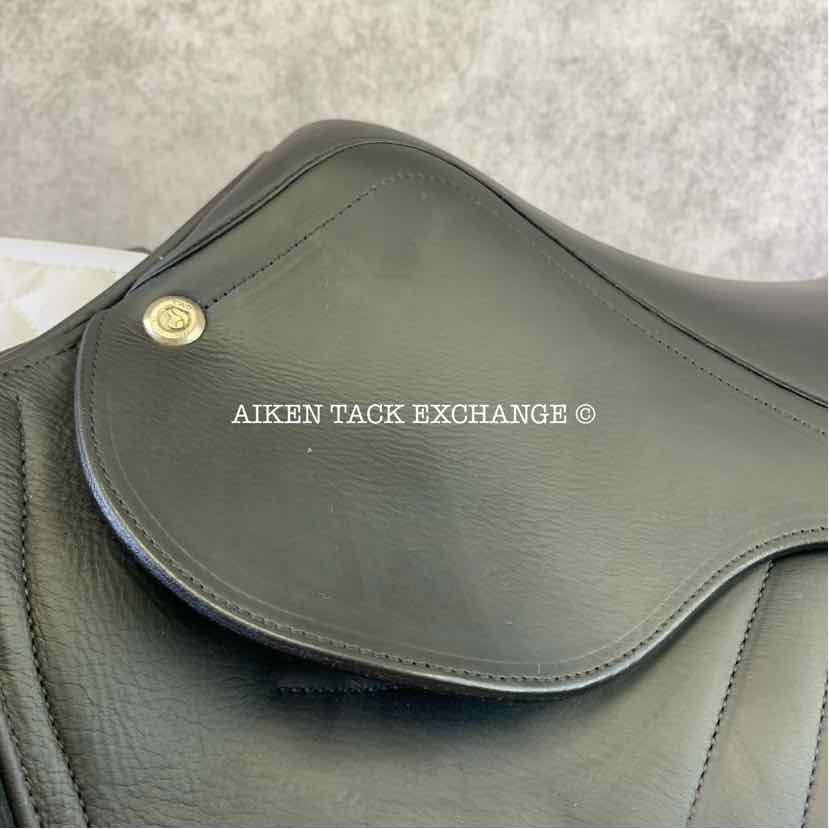 **SOLD** 2021 CWD SE06 Close Contact Jump Saddle, 18" Seat XTR, 4C Flap, Medium Tree, Foam Panels, Buffalo Leather