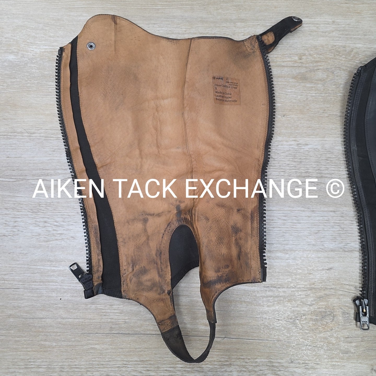 Ariat Close Contour Half Chaps, Black, Size S