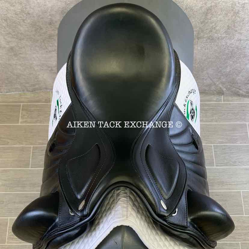 **SOLD** 2018 Kentaur Ithaka AP Monoflap Dressage Saddle, 17.5" Seat, Medium Wide Tree, Wool Flocked Panels