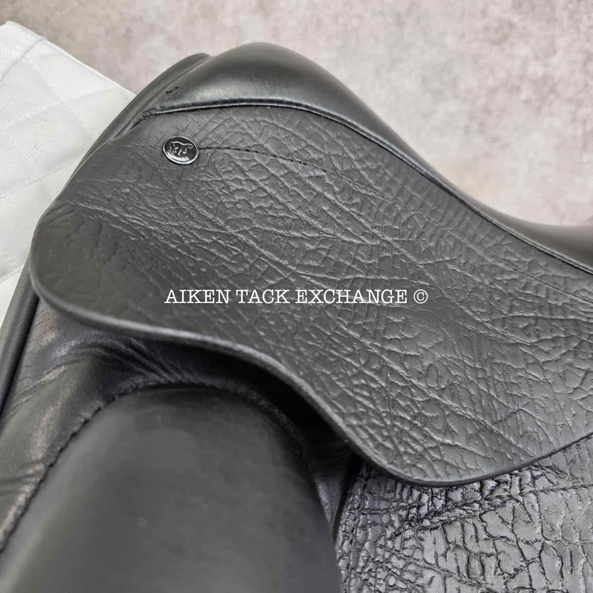 **SOLD** 2018 County Epiphany Monoflap Dressage Saddle, 17" Seat, Medium Narrow Tree, Wool Flocked Panels