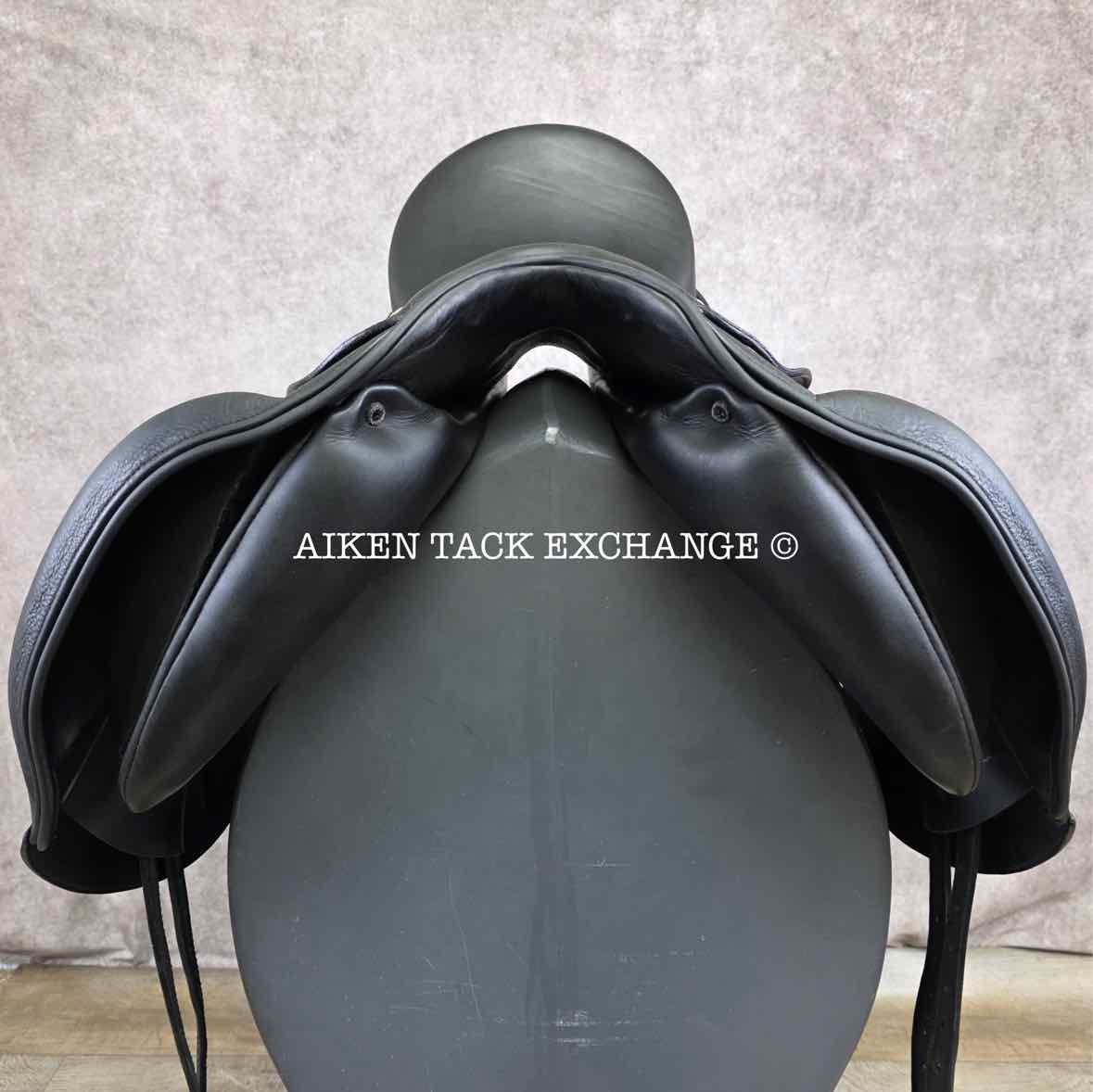 2007 DK Freedom Monoflap Dressage Saddle, 17" Seat, Wide Tree, Wool Flocked Panels