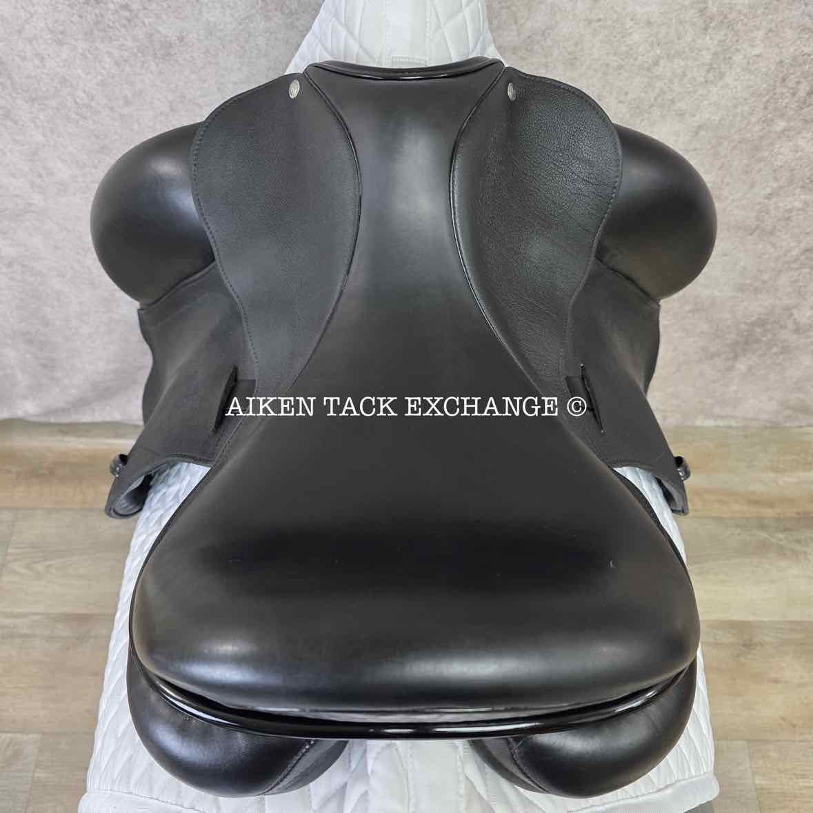 2017 Custom Saddlery Icon Flight Monoflap Dressage Saddle, 17.5" Seat, Adjustable Tree, Wool Flocked Hybrid Panels
