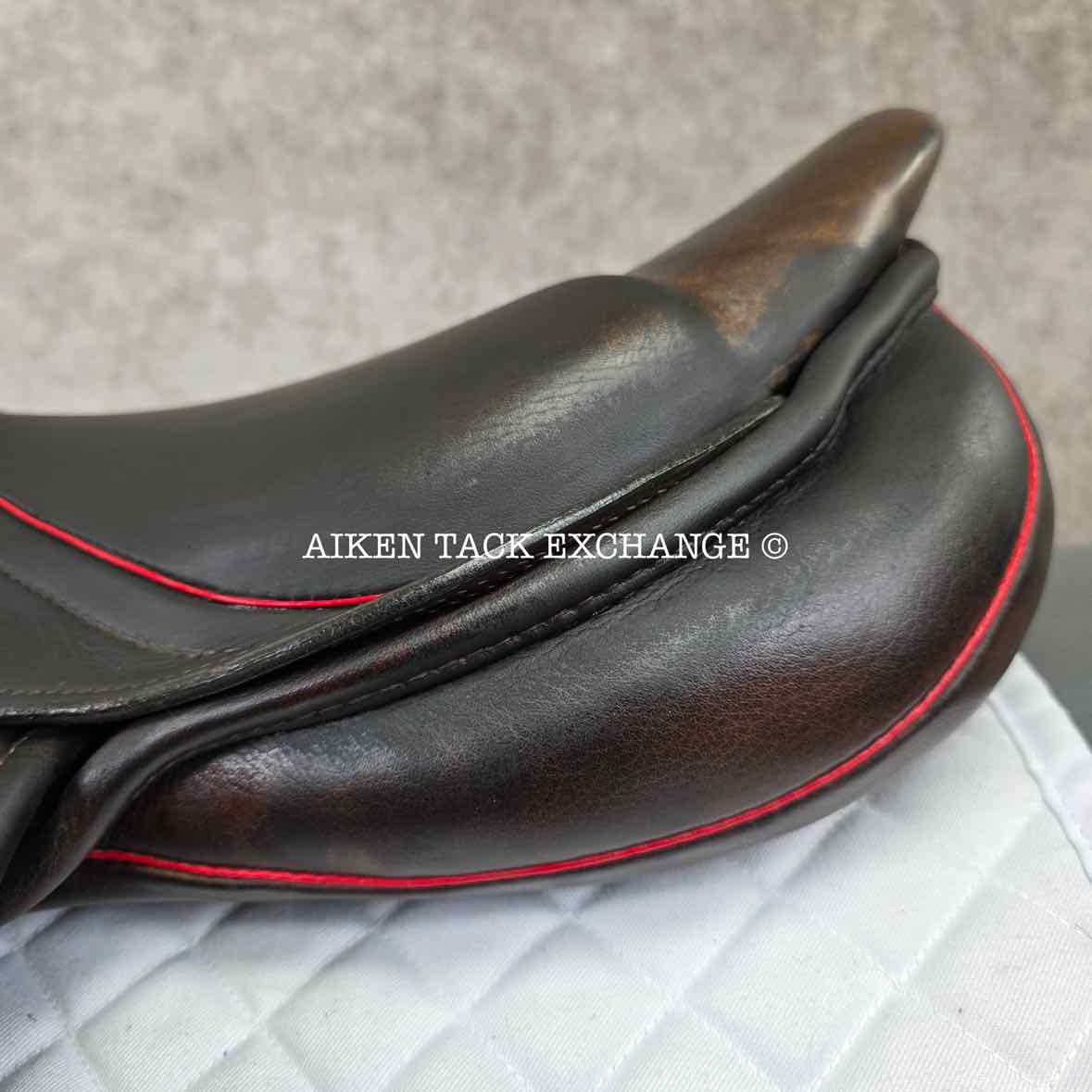 **SOLD** 2017 Stubben Zaria Optimum Deluxe Monoflap Jump Saddle, 17.5" Seat, 29cm - Medium, Wool Flocked Panels