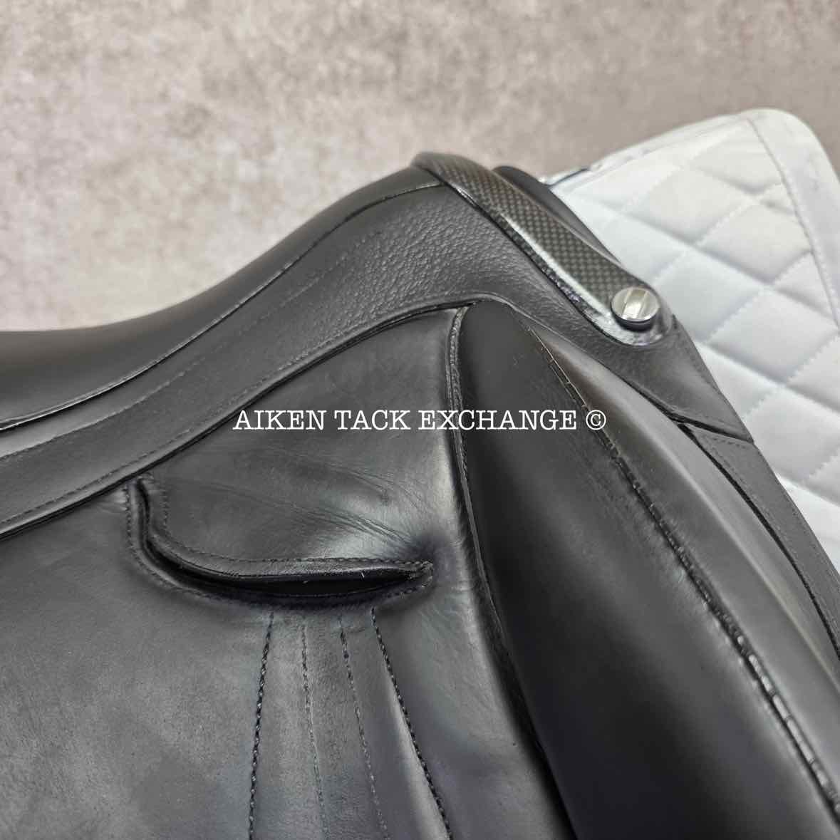 2018 Devoucoux Makila Harmonie Monoflap Dressage Saddle, 17.5" Seat - 002, 1A Flap - Short, Dynamick Tree - Medium, D3D Panels, Full Buffalo Leather