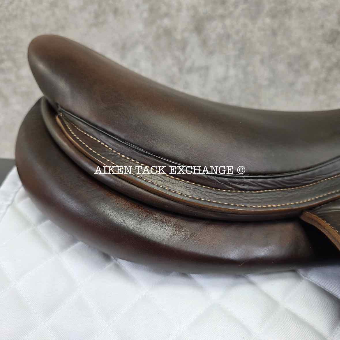 2014 Voltaire Lexington Monoflap Jump Saddle, 18.5" Seat, 3AA Flap, Medium Wide Tree, Foam FIN Panels