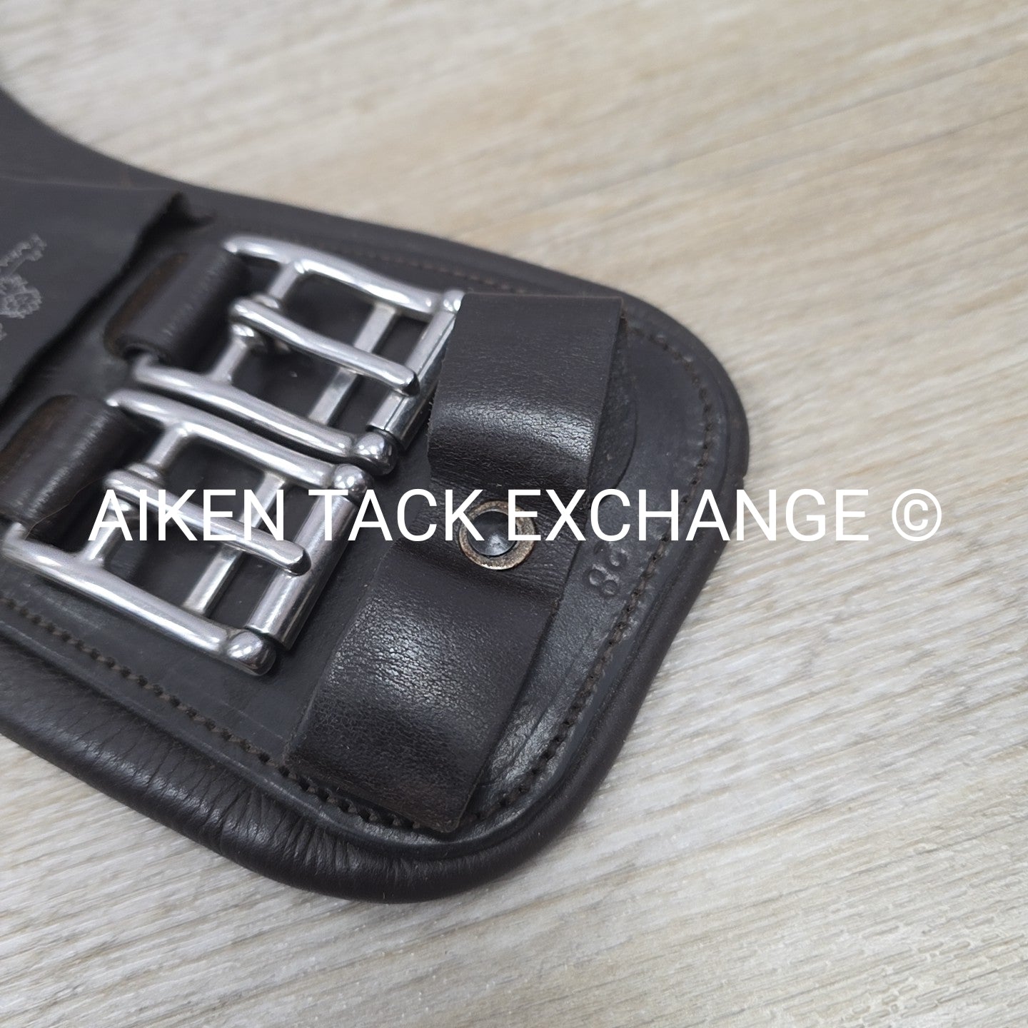 Fairfax Short Stud Guard Belly Guard Girth, Size 28" (has blemishes)