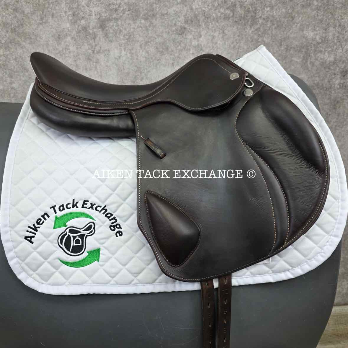 **SOLD** 2023 Prestige X-Advanced K Monoflap Jump Saddle, 18" Seat, 35 Tree - MW/W, Wool Flocked Panels