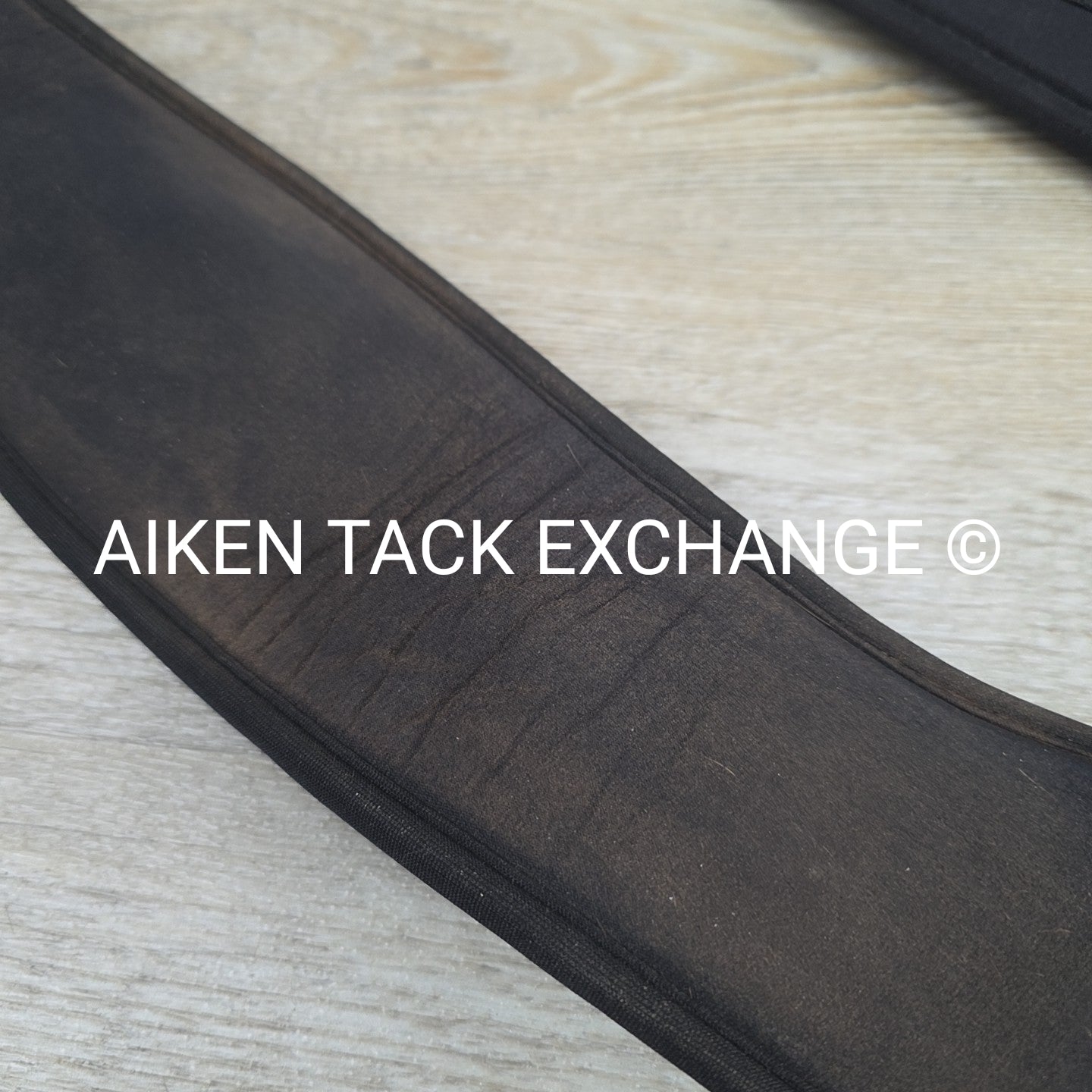 BARGAIN BUNDLE: 2 Ovation Gel Body Form Dressage Girths, Black, 22"